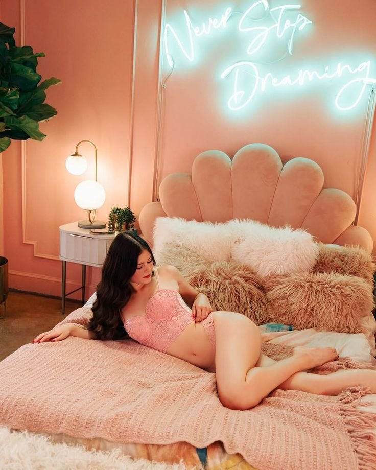 Dwarka Sector 19B Call Girls 9599809833 Low Rate Escorts Service In Delhi.