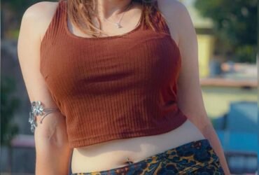 Call Girls in Akshardham @ – 8448803038 Delhi Women Seeking Men Delhi