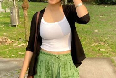 Call Girls in Malviya Nagar Metro – 9999485385 Delhi Women Seeking Men