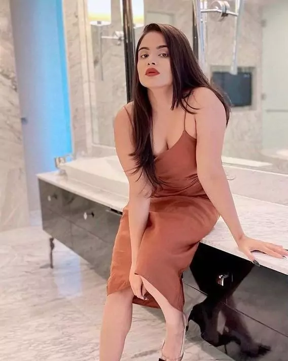 Hauz Khas ♋9540349809 ♋ Call Girls In Delhi (7K NIGHT DELEVERY IN HOTELS ROOM)