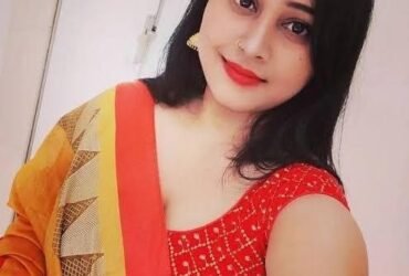 Call Girls In Gulmohar Park ☎️ ((➤9811611494➤)) Delhi