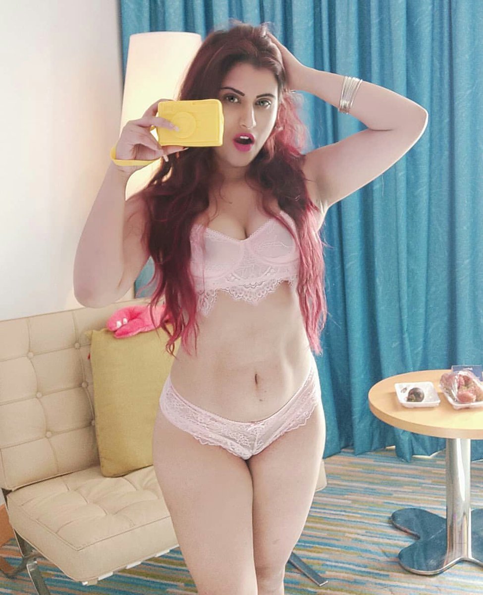 ᎡᎧᎽᎪᏞ ❤️O965472🔝6276✨ Call Girls In Kalkaji Delhi