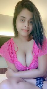 CAll girls in Alpha 1,2, Noida ♋︎❤️ 100% tRUSTED //99580®18831// High Profile Escorts in Noida