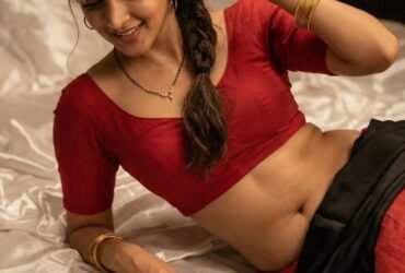 Russian Call Girls In Saket 8800256022 Escorts Service