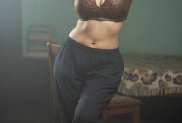 8826243211 Low Budget Call Girls In Mukherjee Nagar Escort Delhi