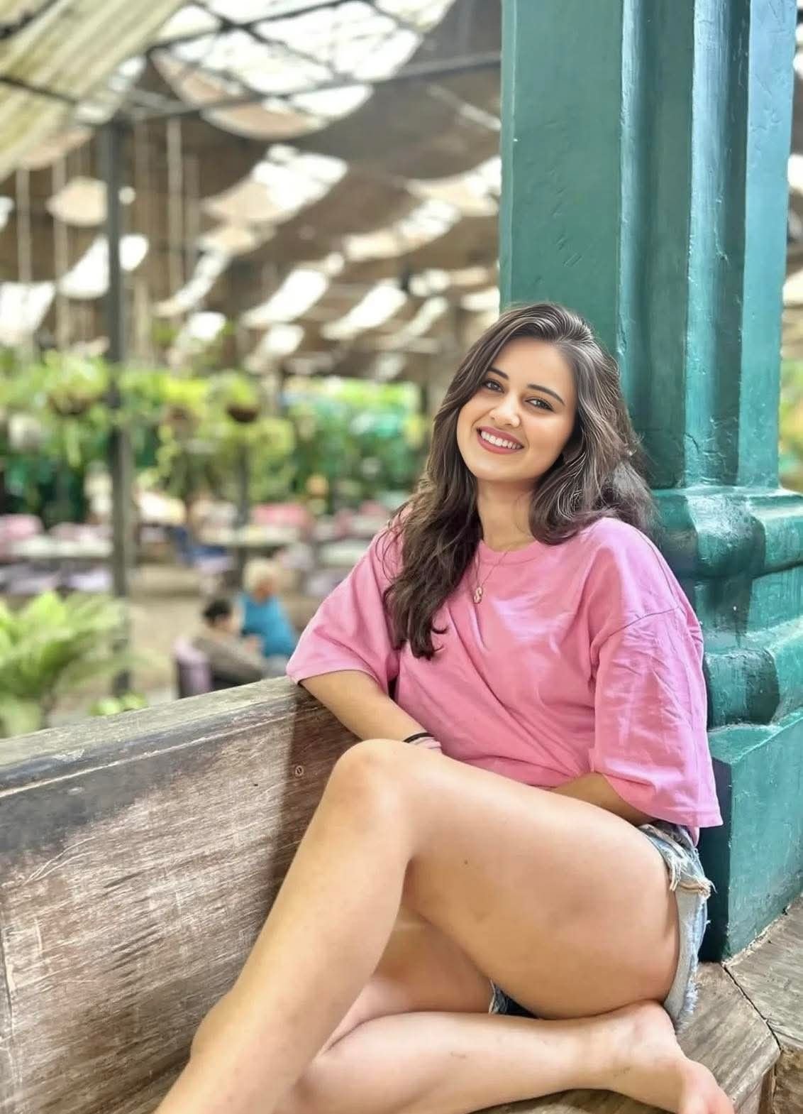 Call Girls in Chhatarpur ― 9999485385 Delhi Escorts Service