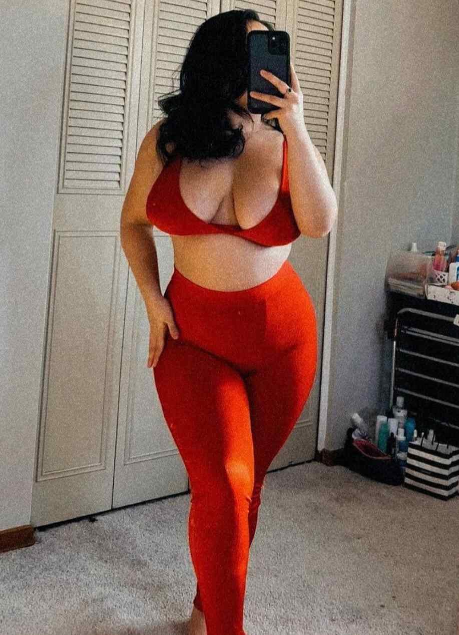 Call Girls in Sarojini Nagar 8448224330 Short 2000 Night 7000