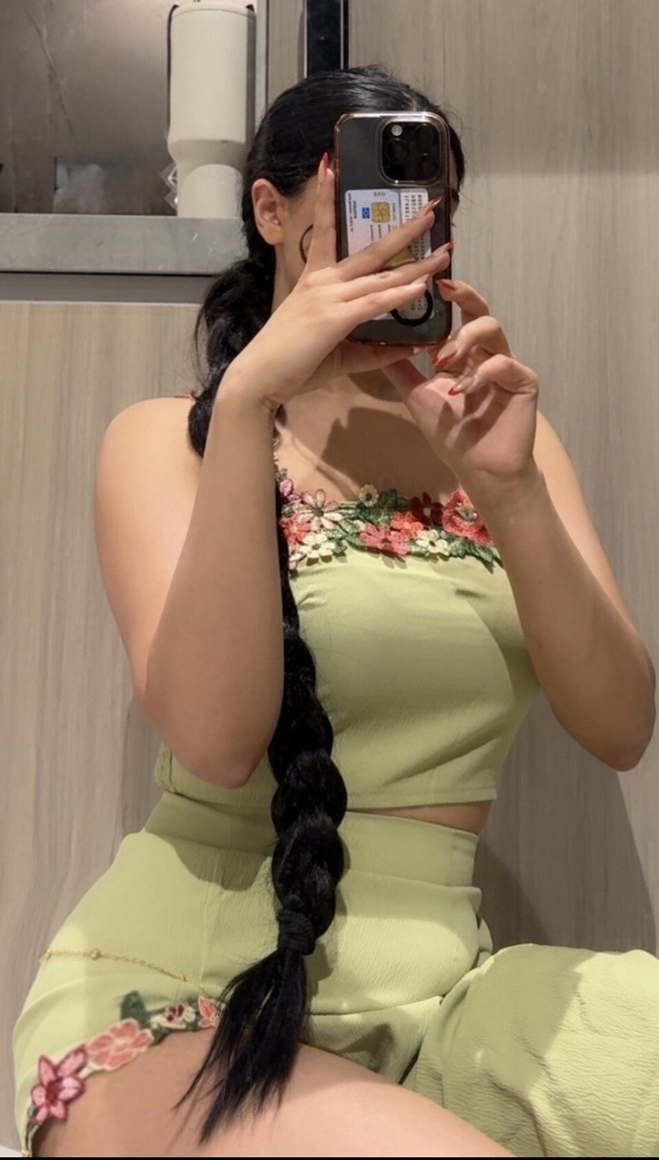 Call Girls in Chittaranjan Park 8448224330 Female Escorts