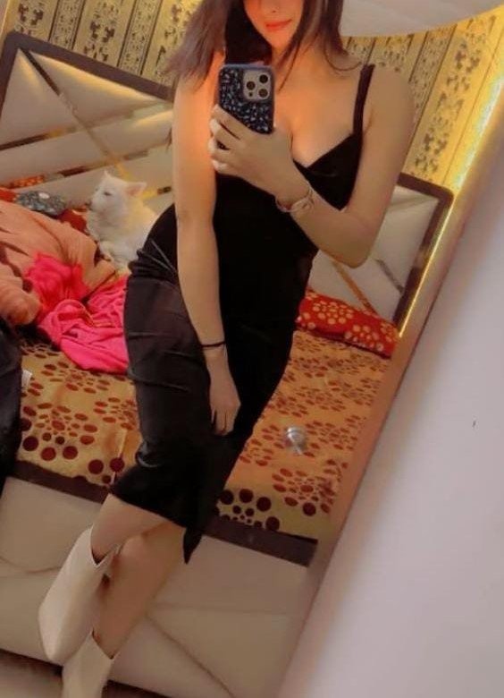 Call Girls in Bhajanpura 8448224330 Female Escorts