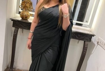 9582086666 INA Market ({Call Girls })| Delhi NCR