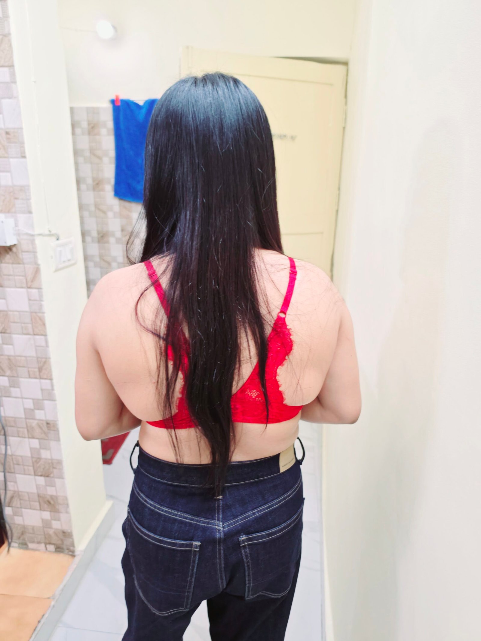 As a Delhi Independent Female Escort, I offer discreet, high-class companionship tailored for elite and refined men seeking genuine pleasure and relaxation.