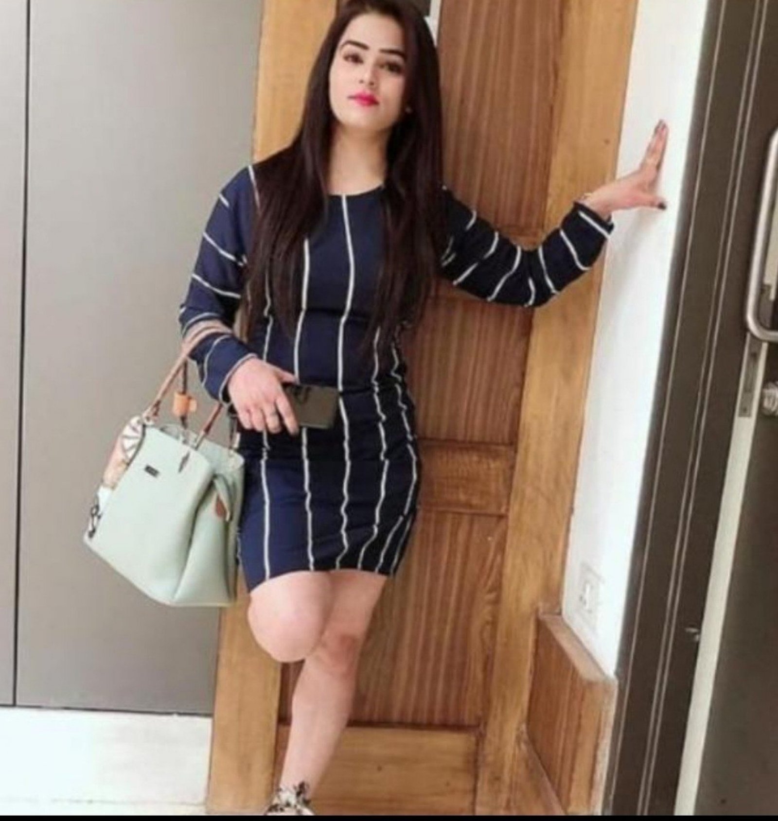 (💯escort 9958018831💞) Escorts Service In Tagore Garden