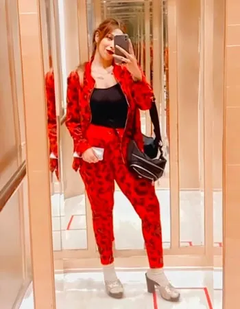 Call Girls In Maharani Bagh—>(( 9~555 77__38=36))—>Delhi NCR