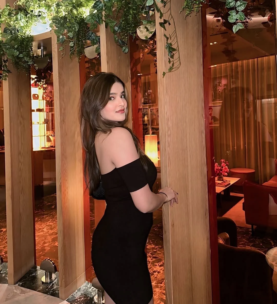 ꧁❤️ Call Girls In Sector 18 Noida ☎️+91-8750020700 ✔️⭐ Verified Escorts Service