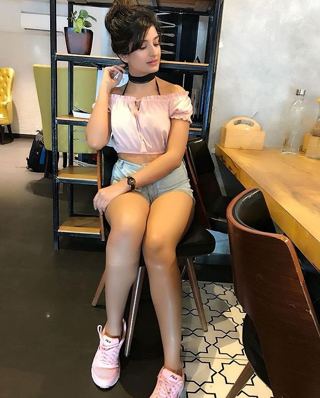 Call Girls In Dwarka 🎧98117ᛄ54503 🎧 Lemon Tree Hotel, Delhi Airport