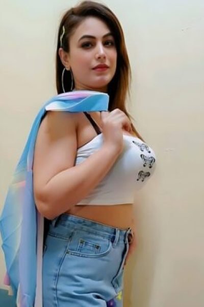 Call Girls In Hauz Khas Metro> 9718440226