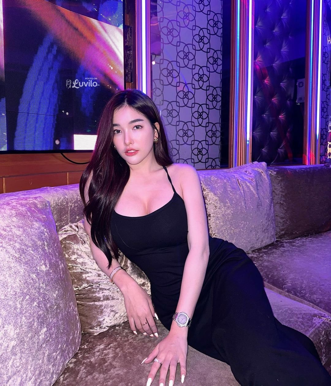 𝕍ip ℂall Girls Service Call Me 9811145925  Crowne Plaza Delhi Mayur Vihar New Delhi