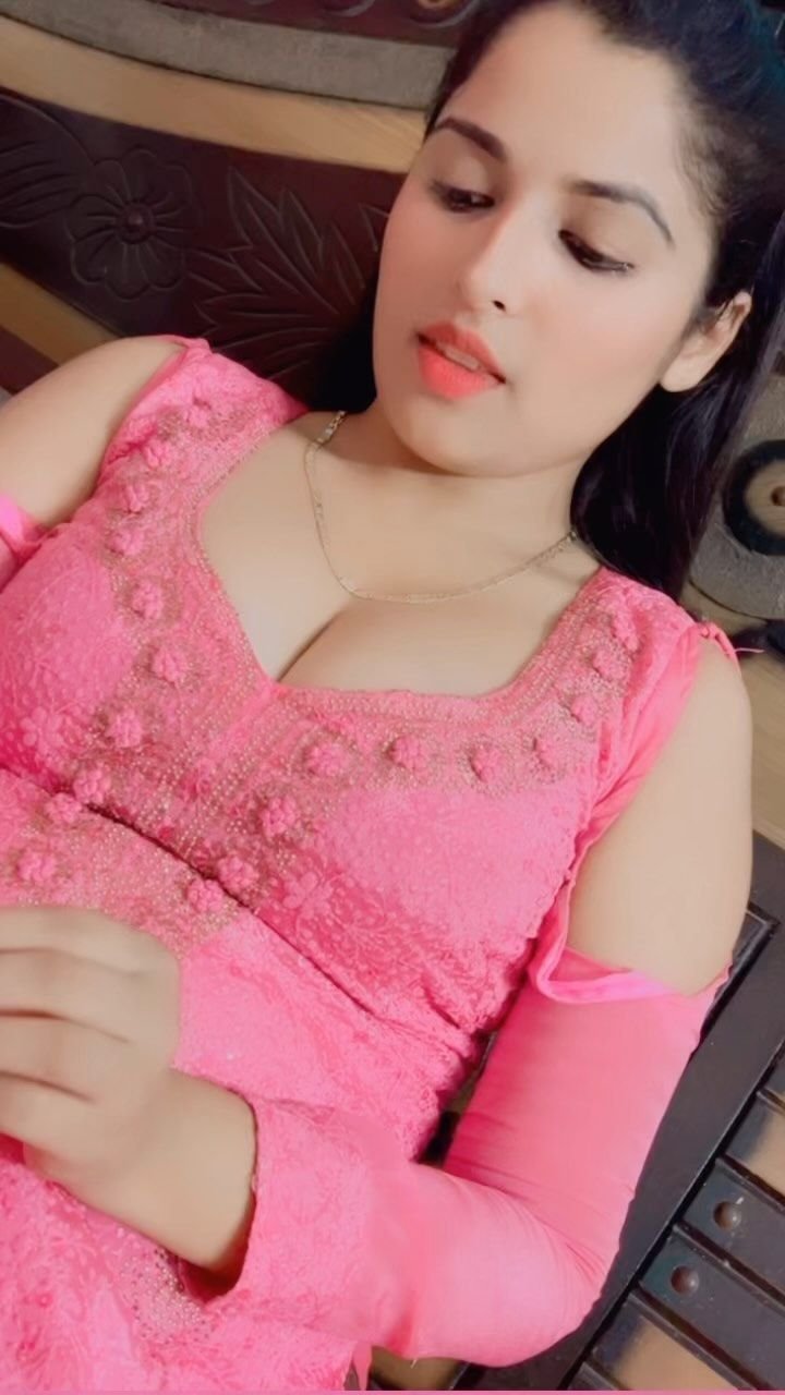 Get Affordable Call Girls In Paschim Vihar, ꧁❤️ (9654726276✔}