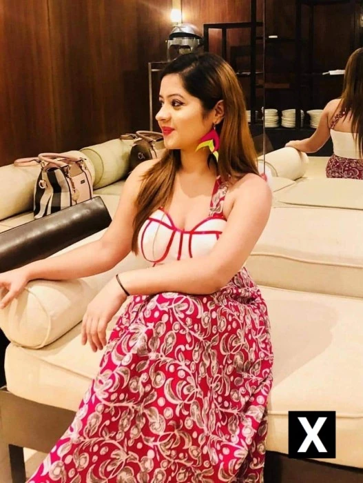 Low Rate Call Girls in Alpha 2 Greater Noida ꧁❤ 9958O*18831❤✔️