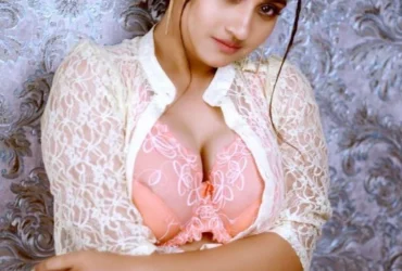 Call Girls In New Ashok Nagar-(+⑨①-➈➈⑤⑧⓿➀⑧⑧③➀)