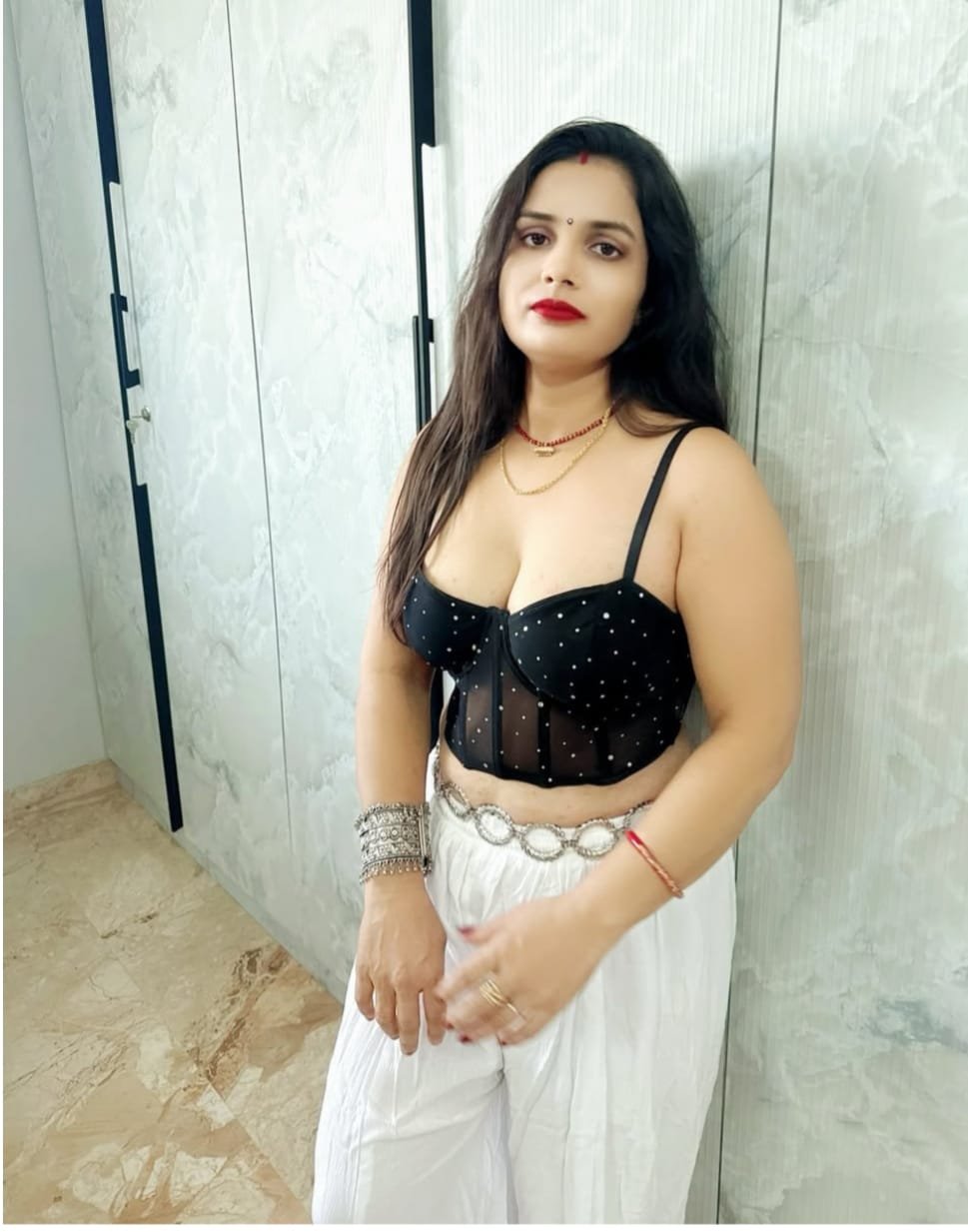 9811145925 Low rate Call Girls In Crowne Plaza New Delhi Rohini by IHG Hotel