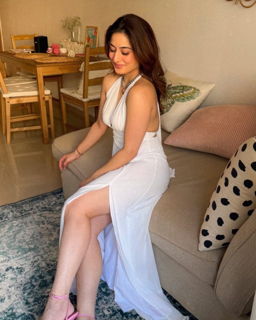 Independent Call girls Near Inodre, 07506202331, Escorts Service Near Hotel Eco Stay