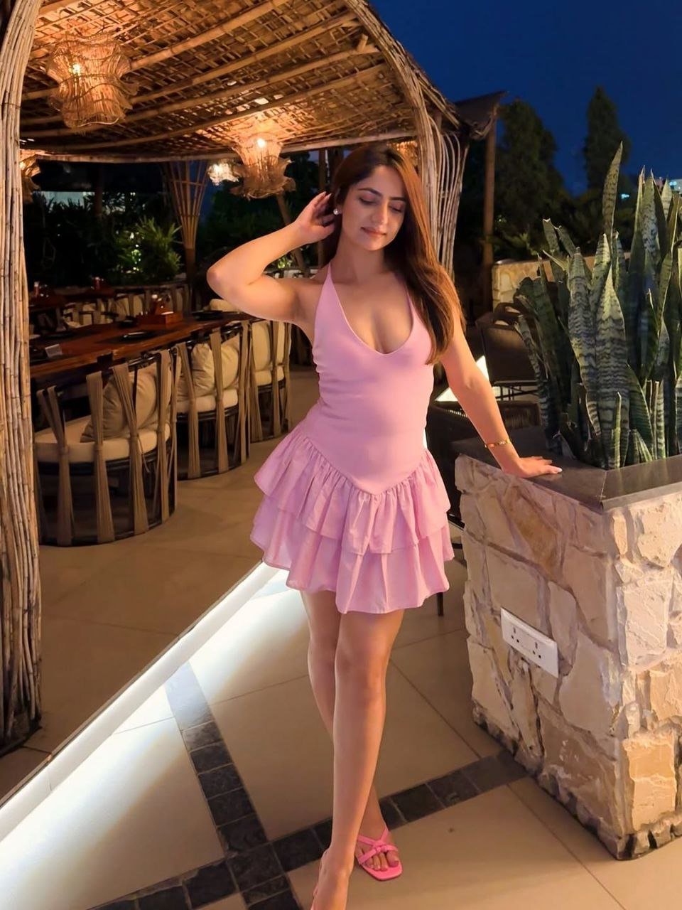 Teen Imli Indore Female Call Girls, 07506202331,Call Girls Near Hotel Sunrise A1 Indore