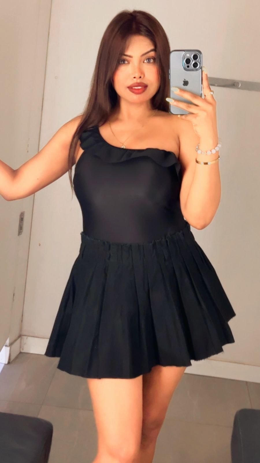 CALL GIRLS IN DWARKA 9811754503 Radisson Blu Hotel, New Delhi Dwarka Escort