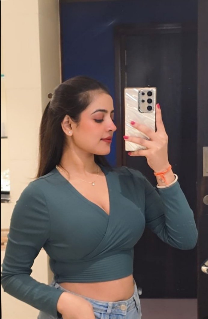 9911007304  Call Girls In Mahipalpur | 100% Trusted Delhi Escort Service