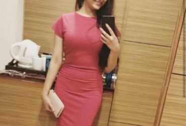 CALL GIRLS IN DELHI Connaught Place 9911007304 WOMEN SEEKING MEN DELHI