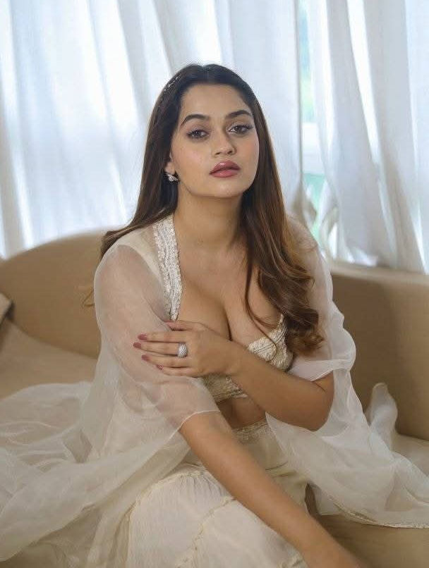Call Girls In jor bagh ((9999815811)) Cash Payment No Advance