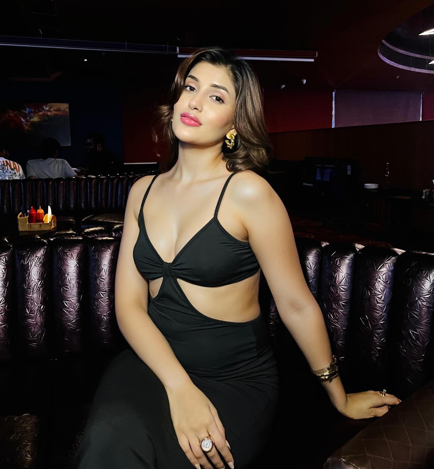 ''NOIDA'' Call Girls in Noida sector 57 ꧁≽ ✯9667606617✯ ≼꧂real meet service
