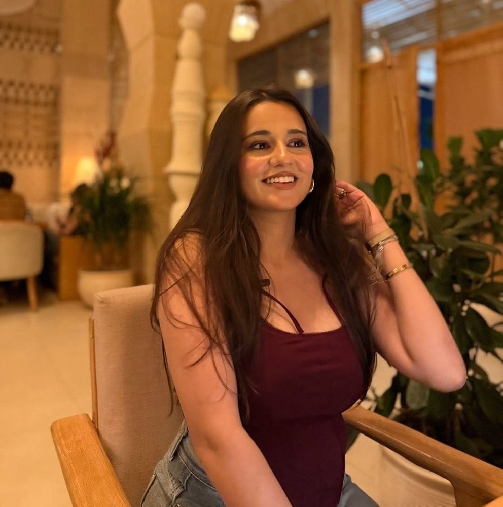 Call Girls in Chittaranjan Park 9958659377) Escorts Girl 24Hrs