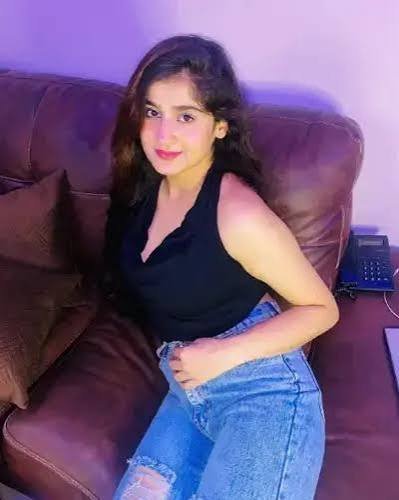 Call Girls In Aerocity Delhi꧁❤９９９９８１５８１１❤꧂Escort Service