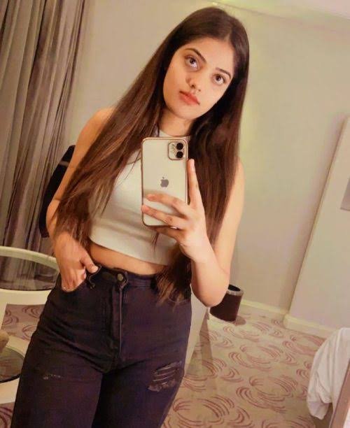 Independent Call Girls In Saket Delhi꧁❤9999815811❤꧂Escort Service