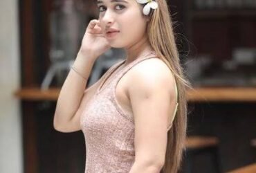 Call Girls In Saket Delhi 99998 ViP 15811 Escort Service