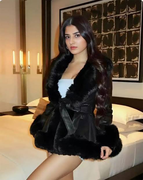 Call Girls In Chandni chowk  Delhi꧁❤９９９９８１５８１１❤꧂Escort Service