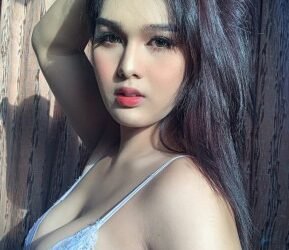 Call Us – 9643727424, Call Girls In Park Plaza Delhi CBD Shahdara Escorts Service in Delhi NCR