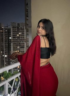 ((Noida)) Call GIrls ✨ 9582086666 Call Girls in Noida Sector 104 Escorts