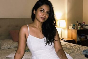 𝟳𝟴𝟯𝟴𝟴𝟵𝟐𝟯𝟯𝟵, (Real Profile) Low Rate, Call Girls In connaught place Delhi,24Hrs Available