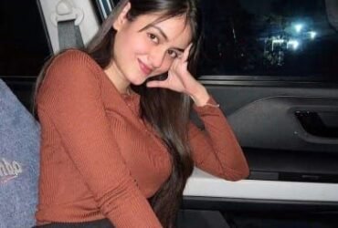 Call Girls Near Crowne Plaza Hotel Greater Noida (+91)-∬ 8860109555∬ Escort ServiCe In Delhi NCR