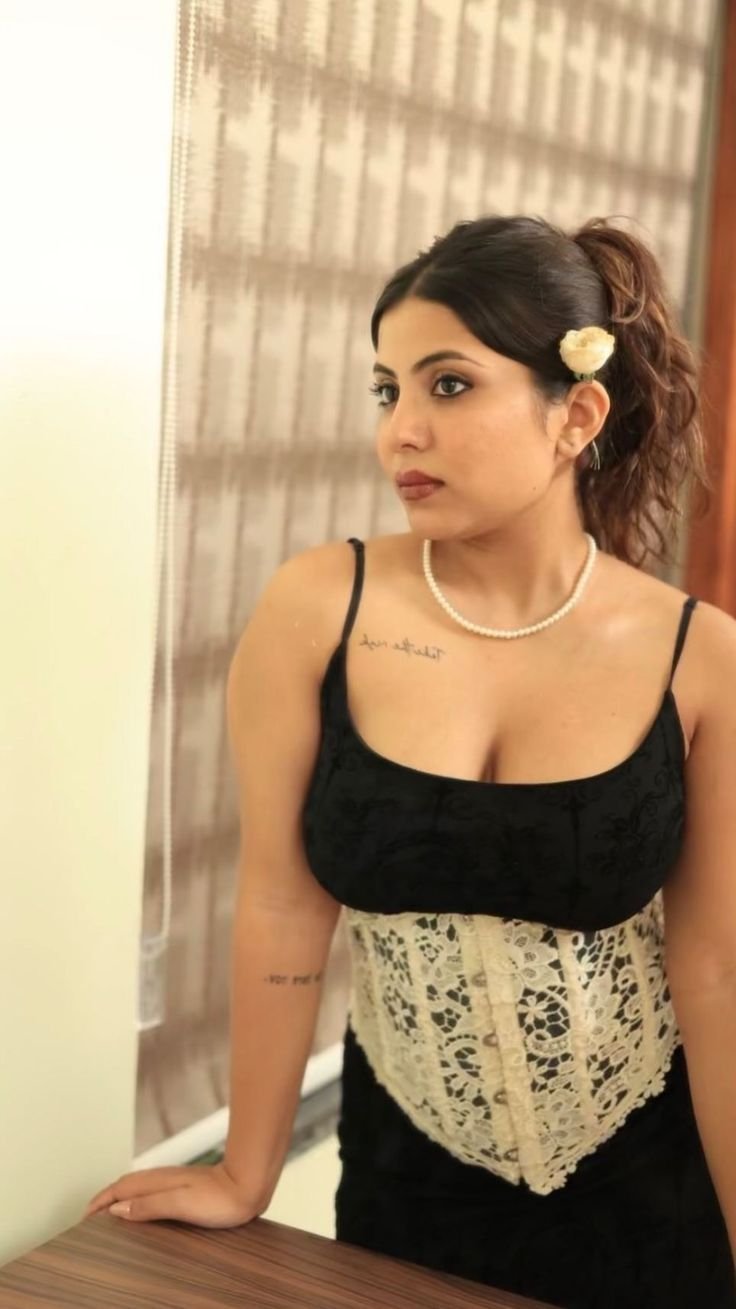 Young Call Girls Sector 16, Gurgaon – Enjoy Your Best With Model 8826744196