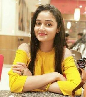 Call Girls Jhandewalan – 𝟗𝟎𝟓𝟖𝟑𝟏𝟒𝟕𝟔𝟓 With Delhi Personifying Beauties Escrot in Jhandewalan @Delhi