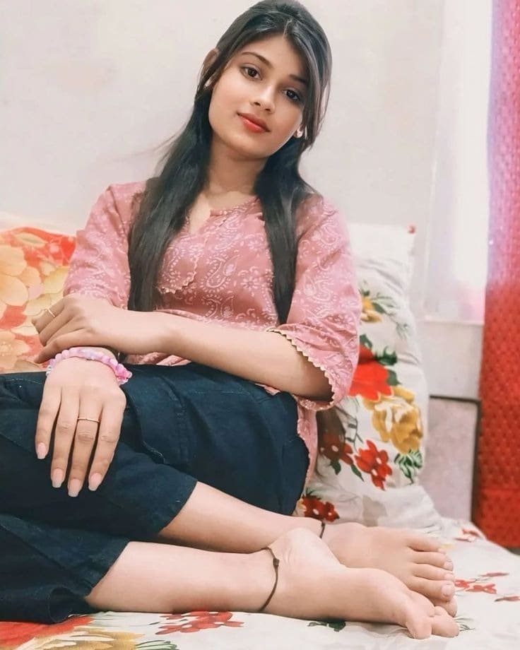 Call Girls IN Delhi Lajpat Nagar 9311493346 In Delhi Escort Service