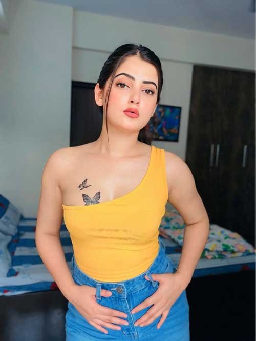 Low rate Call girls in Azad Nagar Delhi | 9899985641