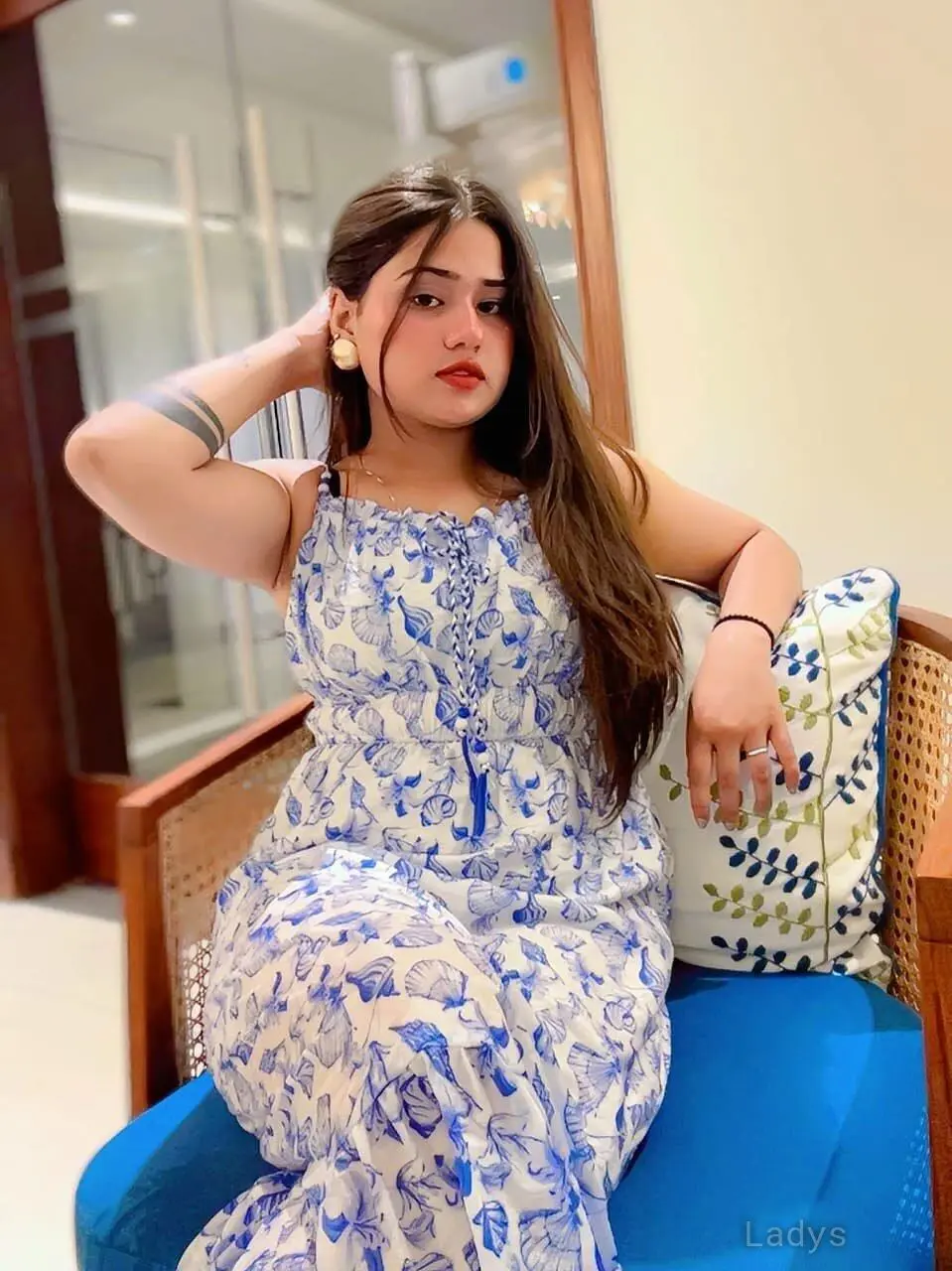 Luxury Call Girl in Delhi Pride Hotel, New Delhi – Cash Payment & Quick Delivery 8826744196