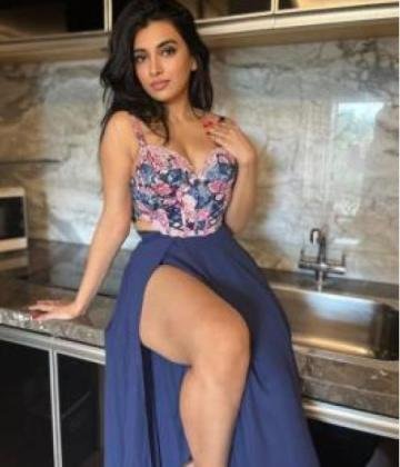 Pragati Maidan Call Girl ↠ 9058314765 Call Girls in Pragati Maidan Escort in Late ↠ New Delhi