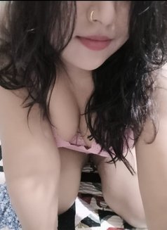 Call Girls IN Delhi Sarojini Nagar 9311493346 In Delhi Escort Service