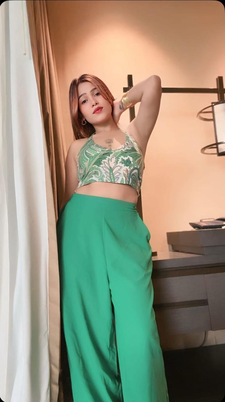 VIP Noida Call Girls in Sector 99 Noida 📞8826744196 VIP College Girl & Models Escorts 24/7