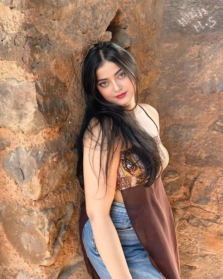 (5-Star Hotel) Noida Call Girls In Delhi — 9220592151 Female Escorts Service Delhi NCR